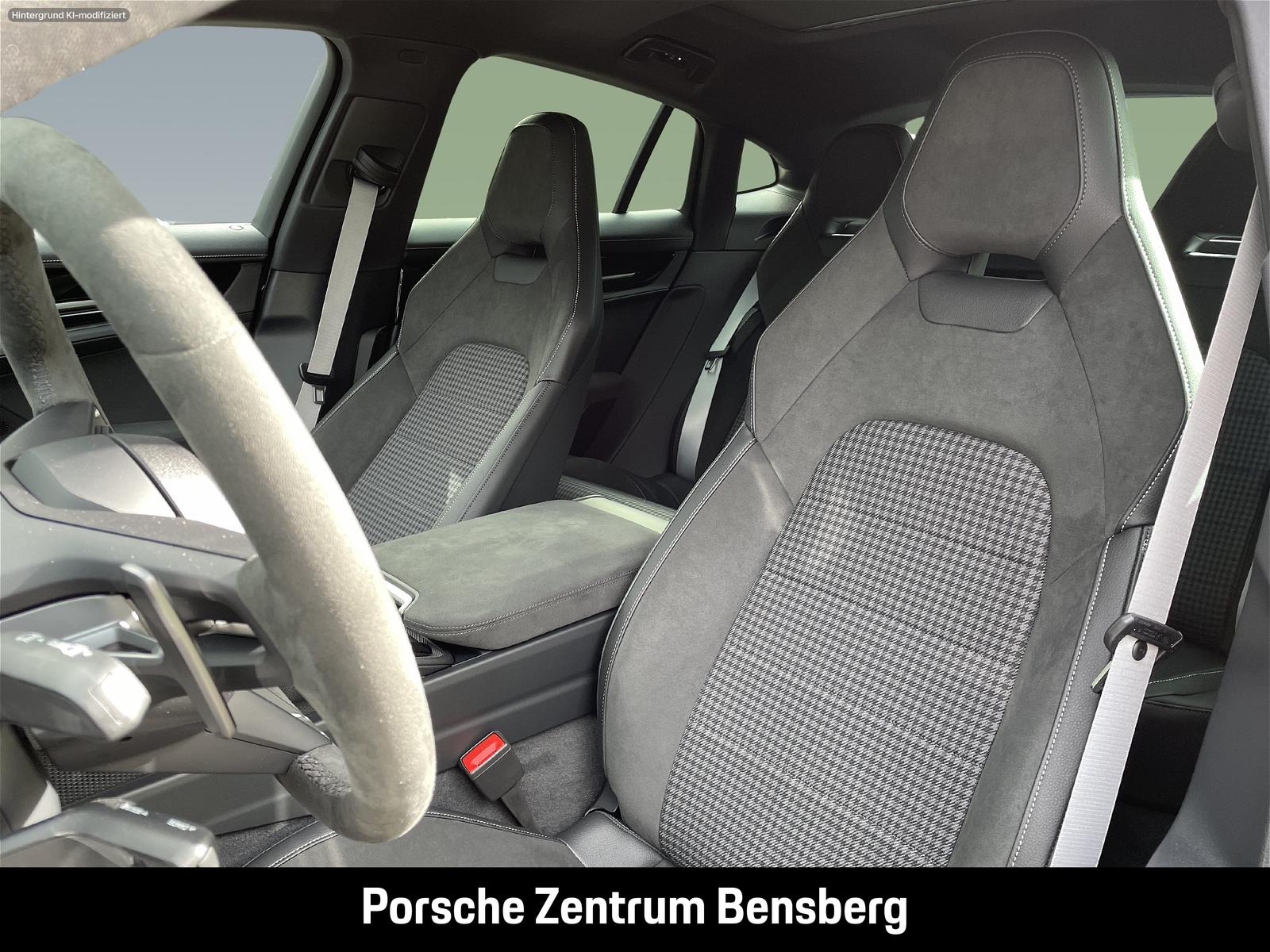Porsche Panamera 4 E-Hybrid