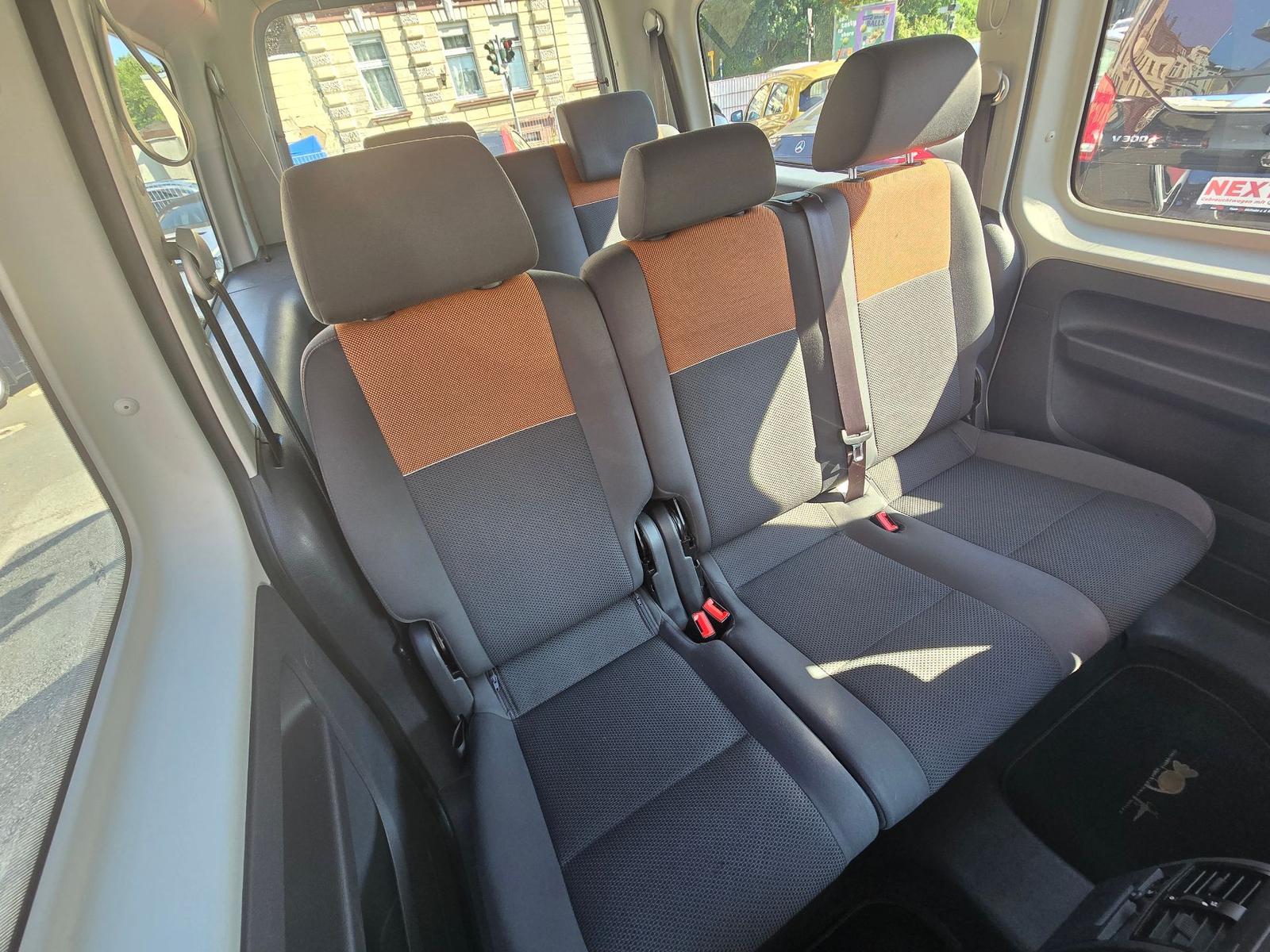 Volkswagen Caddy Maxi 1.2 TSI BMT JAKO-O Edition/7Sitzer/Na