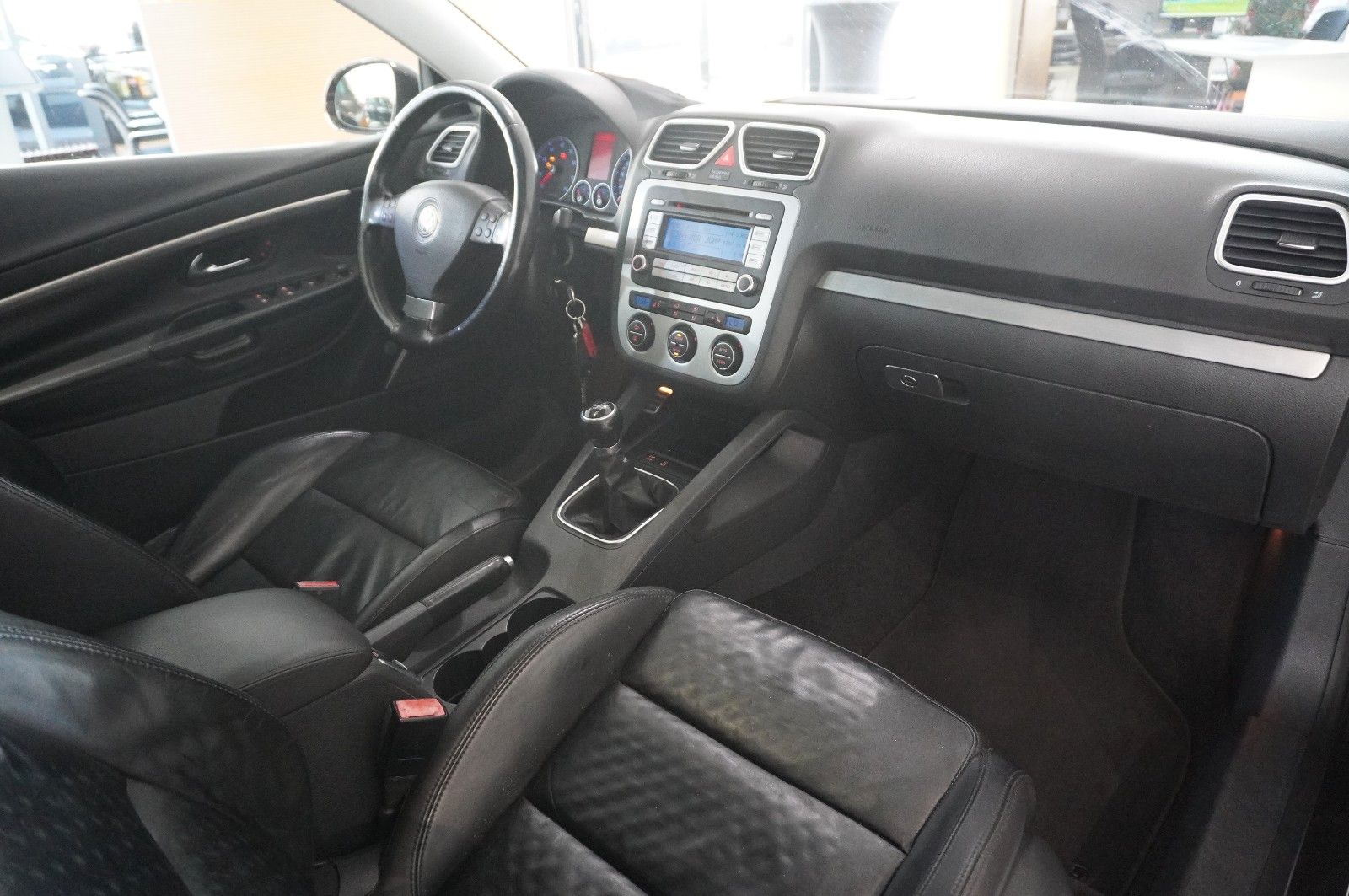 Fahrzeugabbildung Volkswagen Eos 2.0 FSI CABRIO SPORT/XENON/PDC/SHZ/LEDER