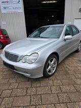 Mercedes-Benz Mercedes Benz W203 C320 - gebrauchte Mercedes-Benz C 320 aus dem Jahr 2001