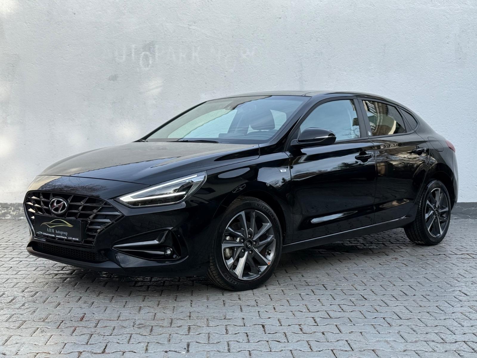 Hyundai i30 Fastback Mild-Hybrid Aut Edition 30+ LED/RFK