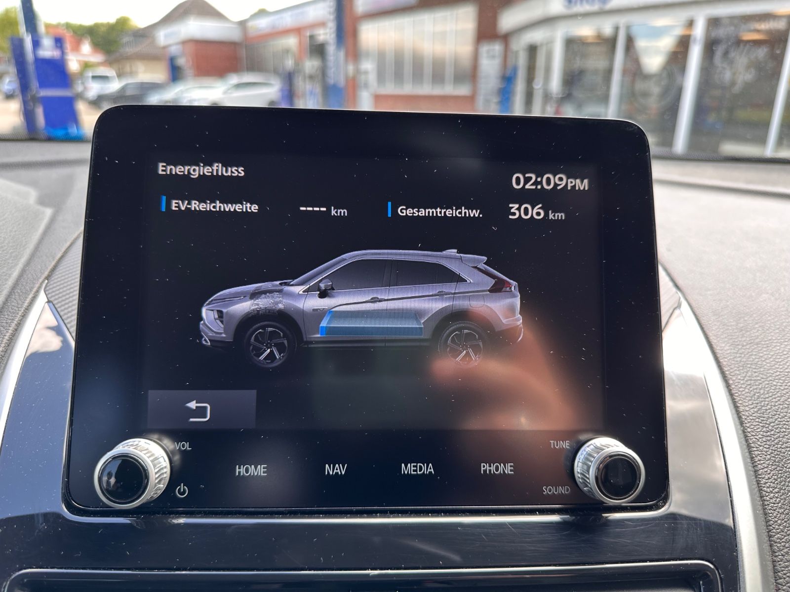 Fahrzeugabbildung Mitsubishi Eclipse Cross 2.4 Hybrid 4WD Select AHK/ACC/360°