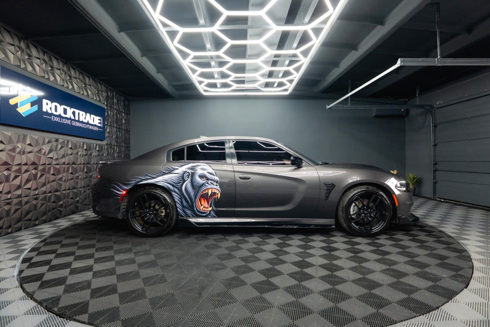 Fahrzeugabbildung Dodge Charger 5.7 V8 HEMI R/T KONG Night Performance