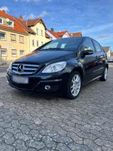 Mercedes-Benz Mercedes Benz b Klasse 200 - gebrauchte Mercedes-Benz E 200 aus dem Jahr 2009
