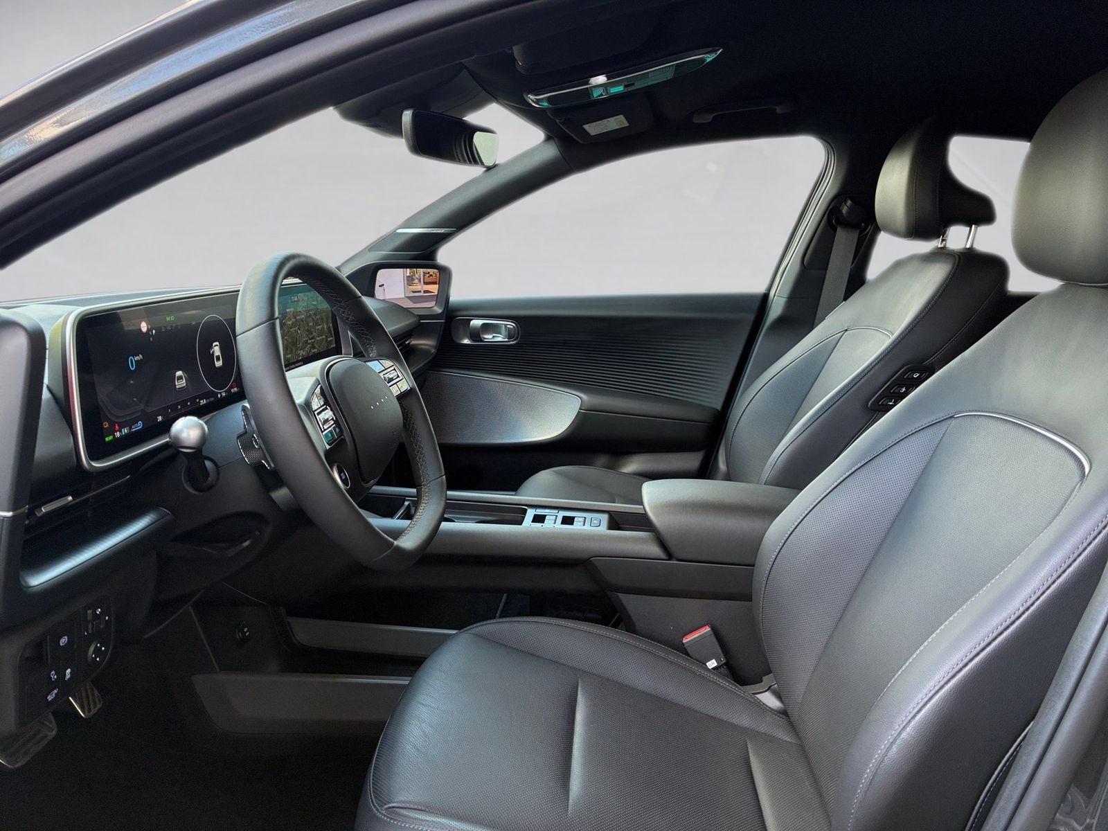Fahrzeugabbildung Hyundai Ioniq 6 Elektro 77 Uniq 360,HUD,Kamera,LED,Navi