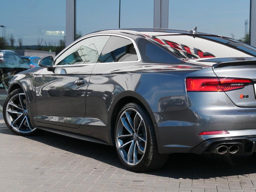 Audi S5