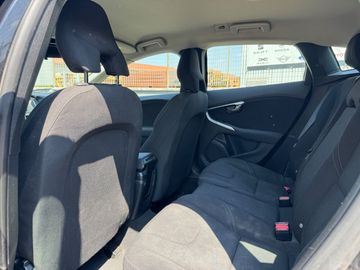 Volvo V40 - 9