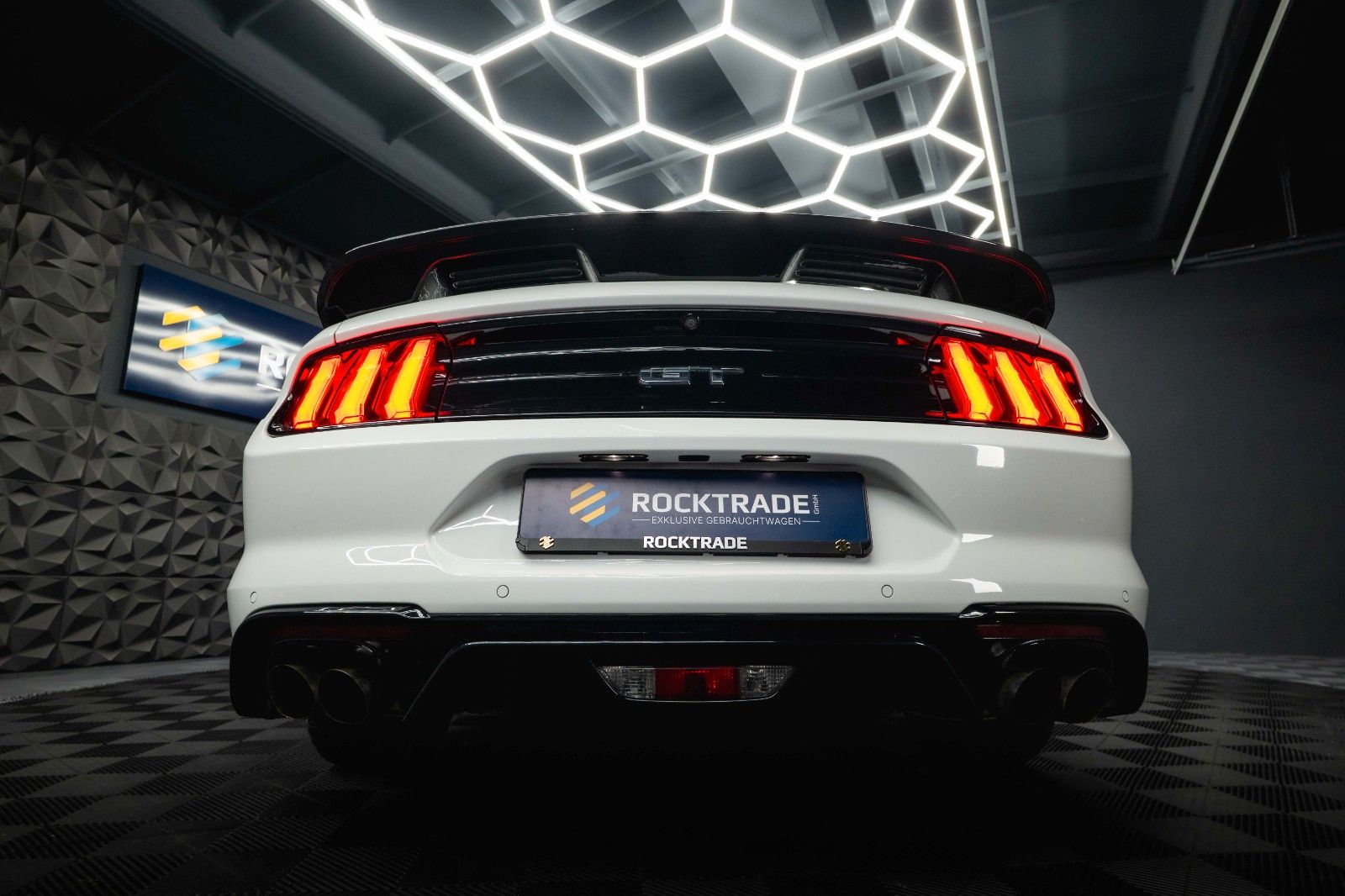 Fahrzeugabbildung Ford Mustang Shelby GT 500 5.0 V8 PREMIUM *ACC*LED*