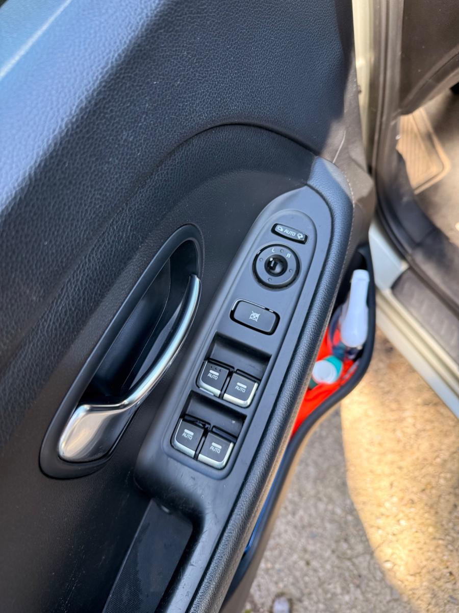 Kia Carens 2013 — photo 6