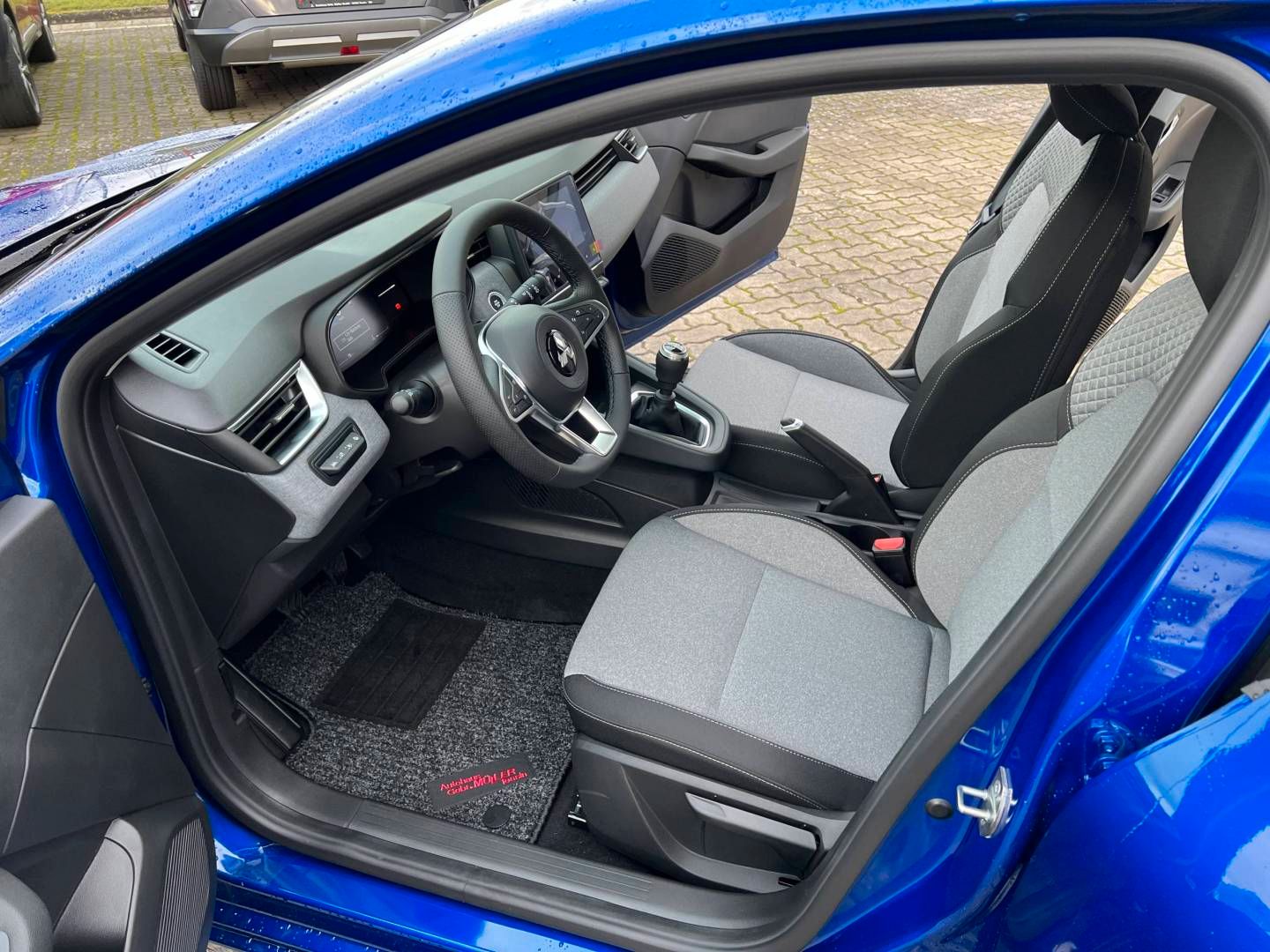Fahrzeugabbildung Mitsubishi Colt (VBX/VBE)(08.2023->) DE