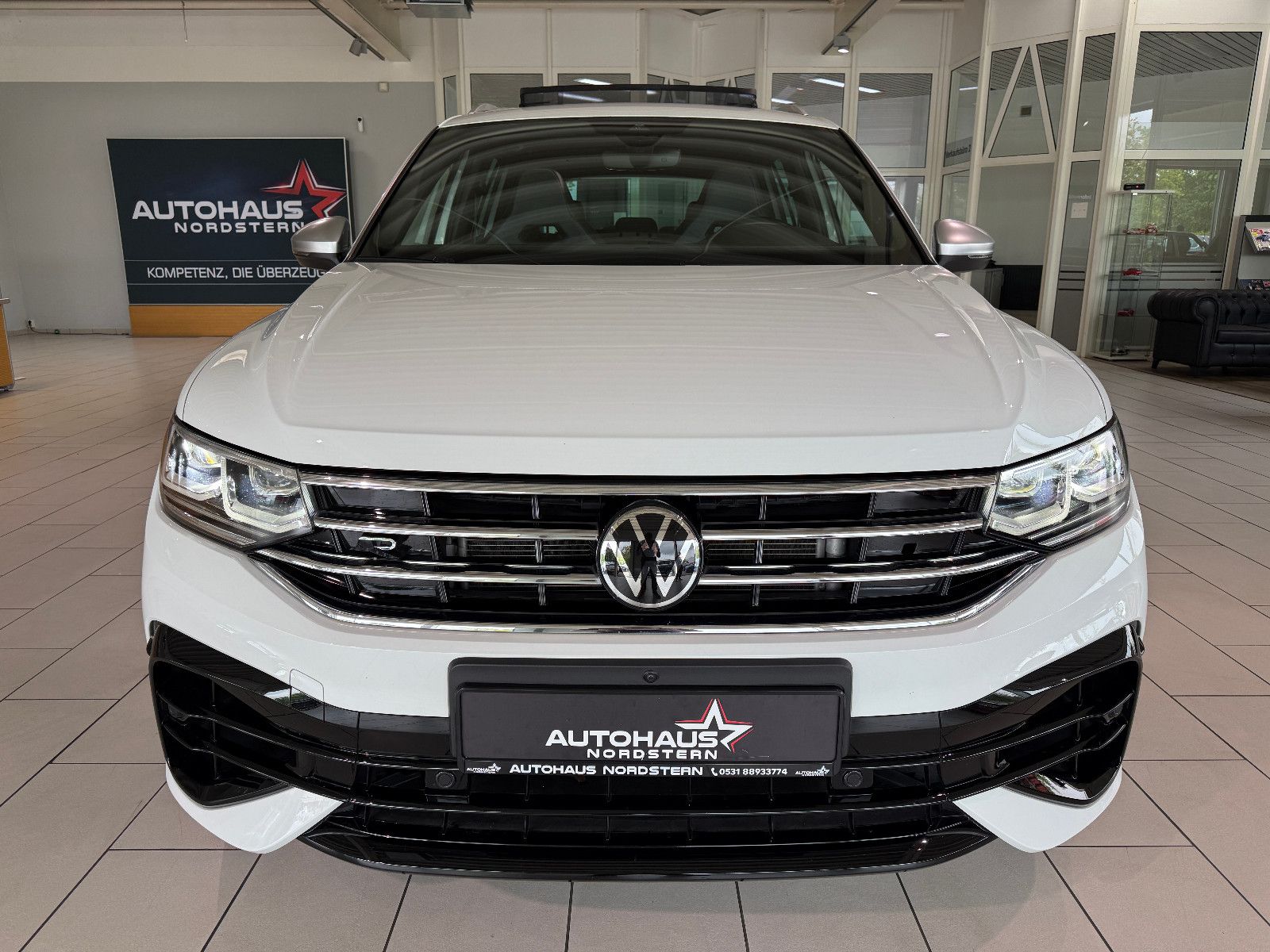 Volkswagen Tiguan R 4Motion IQ DSG LED PANO SHZ AHK foto 8