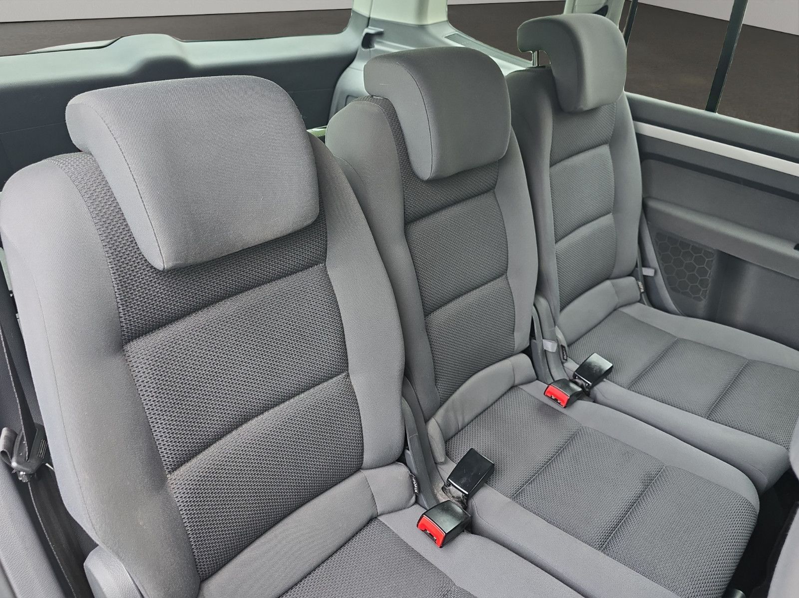 Fahrzeugabbildung Volkswagen Touran Trendline 1,6TDI 7 Sitze Tempomat