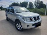 Nissan Pathfinder 2.5 dCi DPF SE 4WD - Nissan Pathfinder: Se