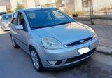 Ford Fiesta 1.4 16V 5p. Ghia - Ford Fiesta aus 2005: Ghia