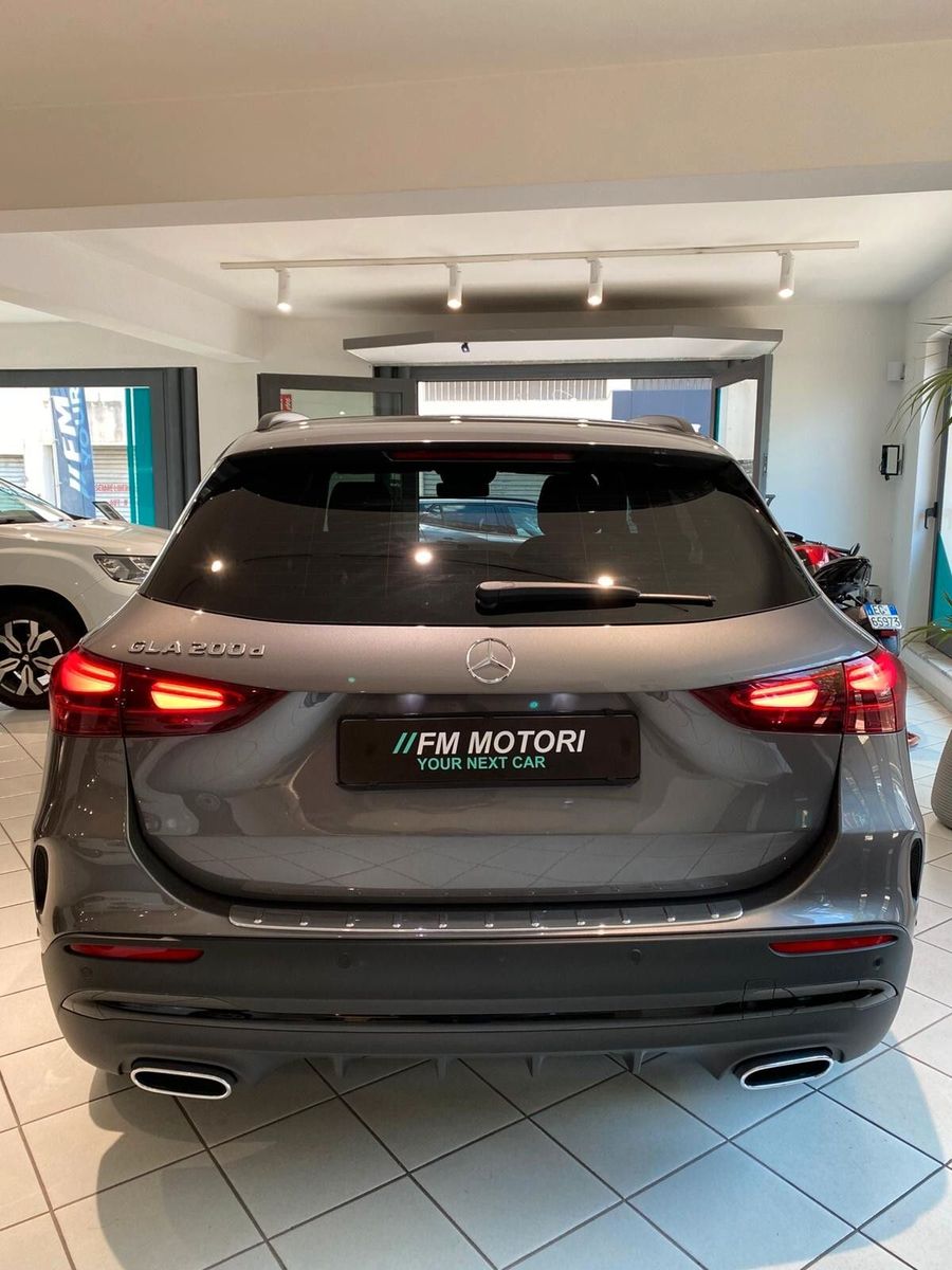 Other Mercedes-benz GLA 200 180 d Automatic AMG Line A imagem 2