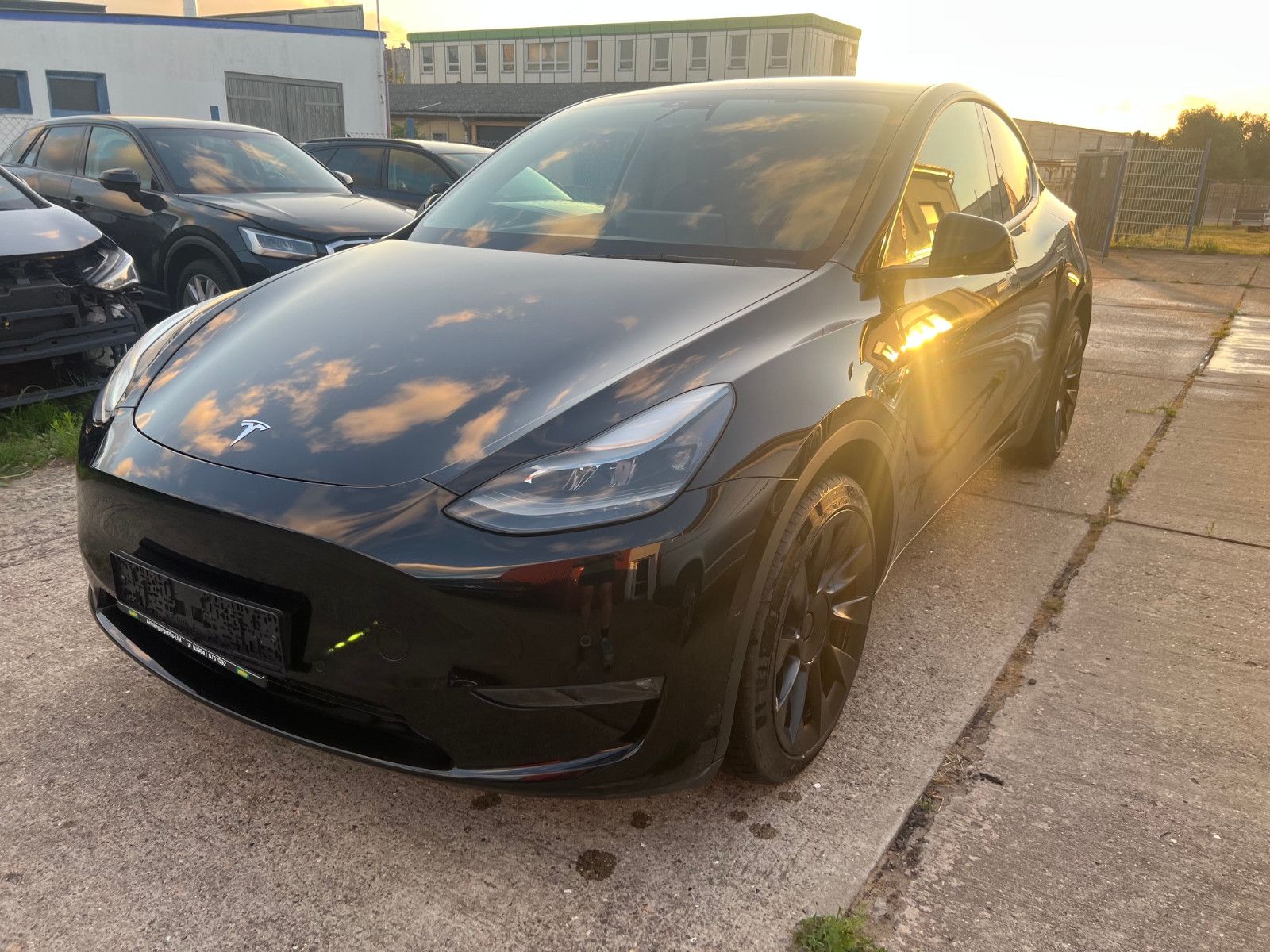 Tesla Model Y Long Range Allrad Leder Kamera 360, 21 foto 7
