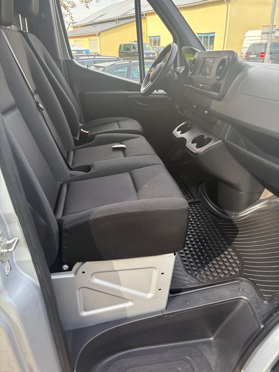 Fahrzeugabbildung Mercedes-Benz Sprinter III Kasten FWD /215 CDI L2/ unfallfrei