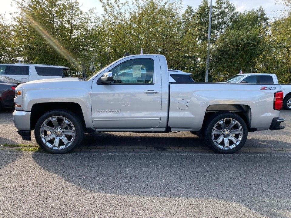 Fahrzeugabbildung Chevrolet Silverado 18er K1500 LT 4x4 Z71 SingleCab 5.3 V8