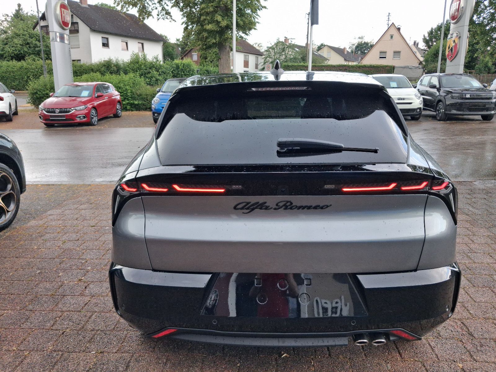 Fahrzeugabbildung Alfa Romeo Junior Ibrida 1.2 VGT 48V-Hybrid 107 kW Ti