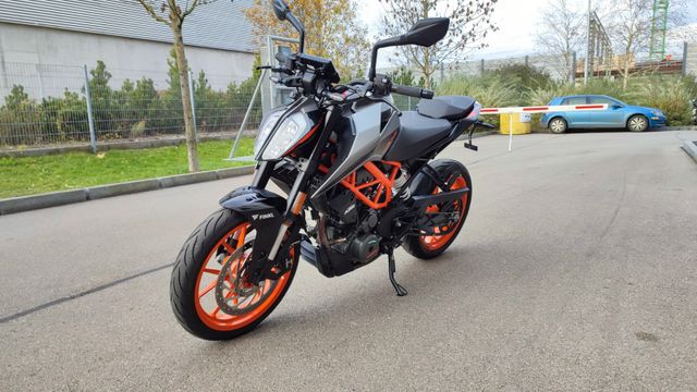 KTM Duke 390