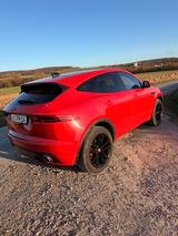 Jaguar E-Pace D240 R-DYNAMIC / Kamera / AHK / 20 Zoll  - rote Jaguar E-Pace