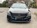 Mercedes-Benz Mercedes Benz  CLA 200 - gebrauchte Mercedes-Benz CLA 200 aus dem Jahr 2013