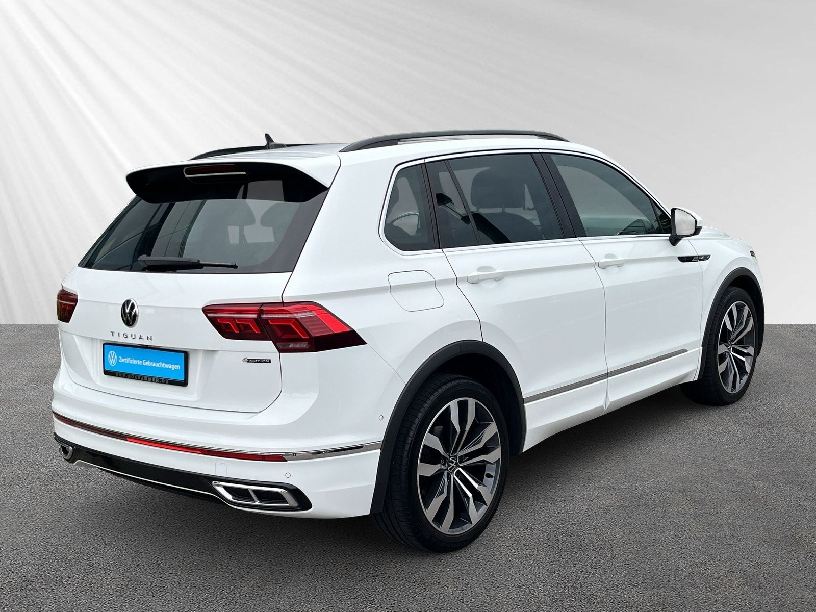 Volkswagen Tiguan 2,0 TSI DSG 4Motion R-Line PANO.DACH AHK foto 5