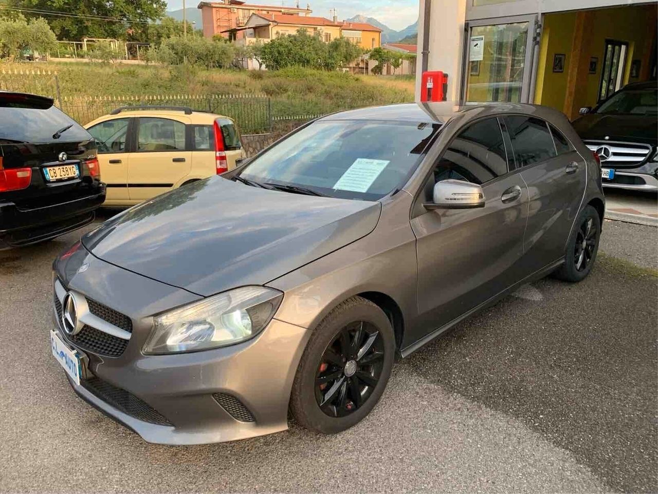 MERCEDES-BENZ A 180