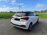 Hyundai i20 YES! 11/19 51tkm Polar White/Black unfallfr. - Hyundai i20 von privat