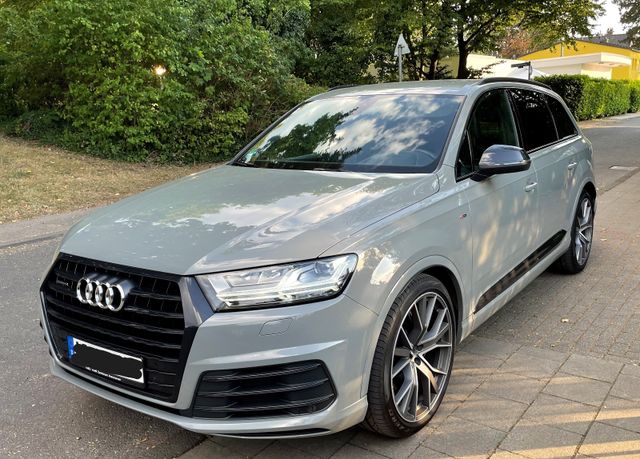 Audi Q7 3.0 TDI quattro tiptronic - 7 Sitze - HuD