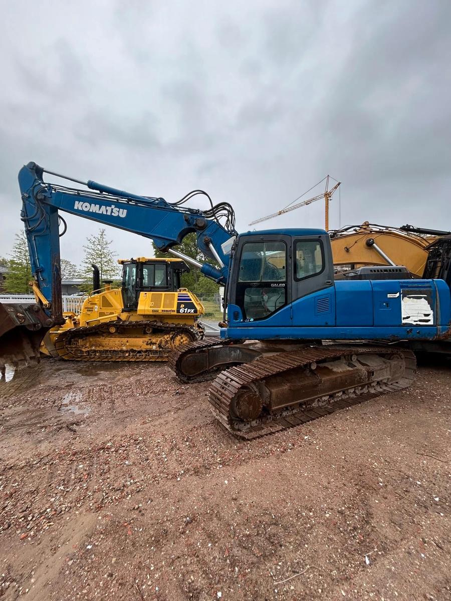Komatsu PC 210LC-7