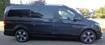 Mercedes V 220 - 5