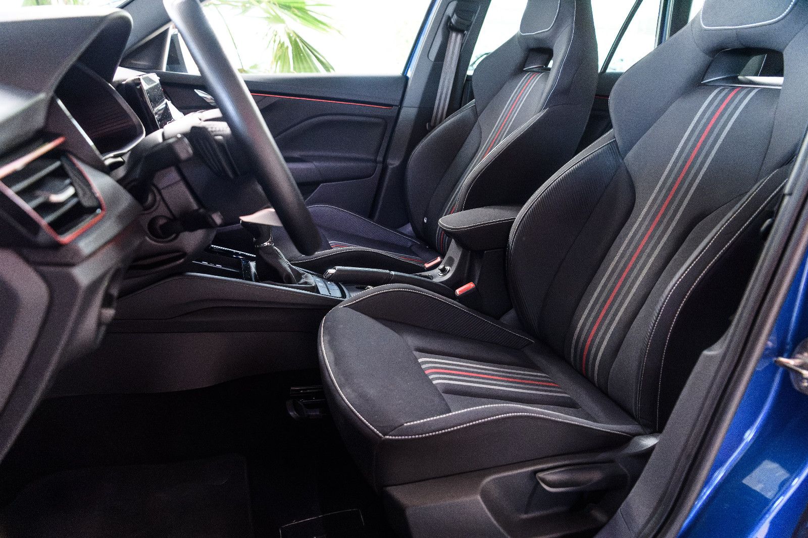 Fahrzeugabbildung SKODA Kamiq Monte Carlo + ACC + KAMERA + PANO + AHK