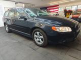 Volvo V70 D5 AWD Schaltgetriebe Xenon AHK Tempomat - Volvo V70: Awd