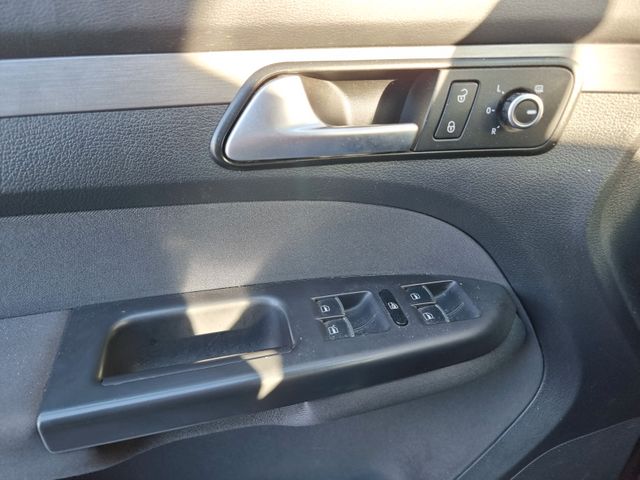 VW Touran Comfortline BMT*UNFALL* Bild 9