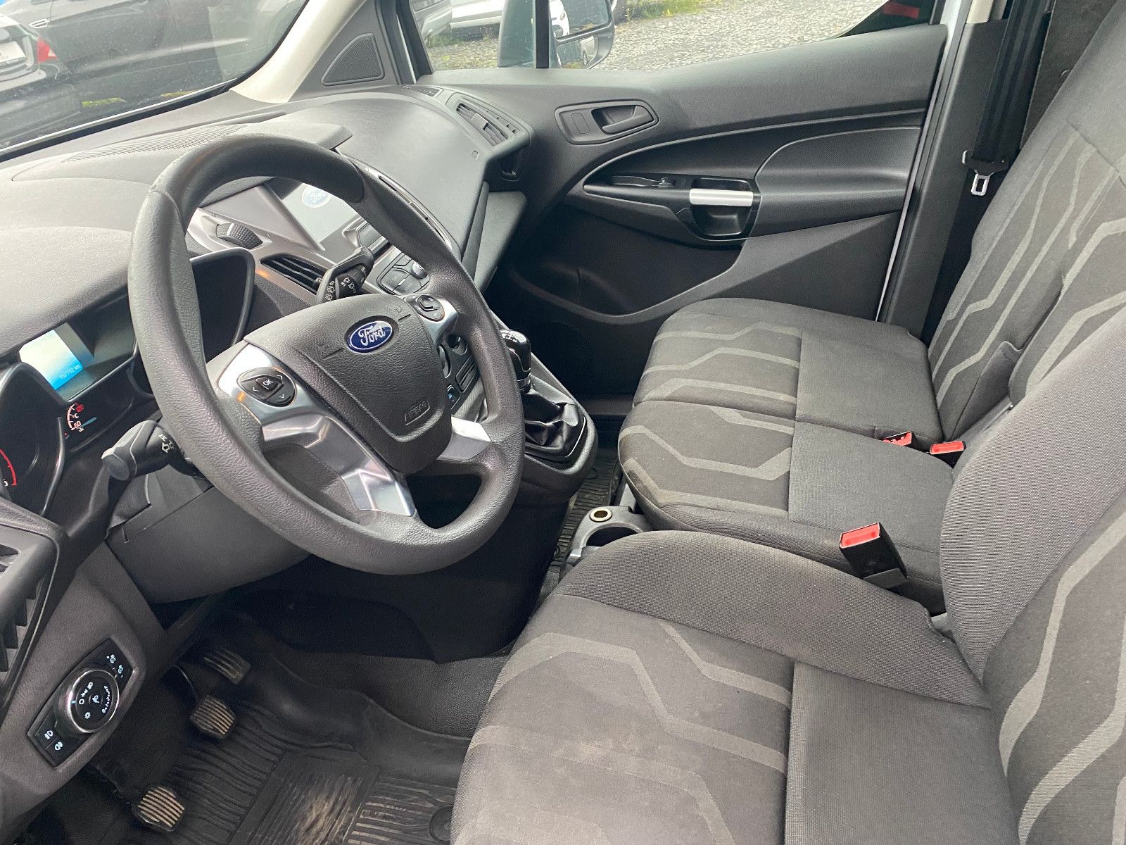 Fahrzeugabbildung Ford Transit Connect*Navi, Klima, PDC, Kamera, 1 Hand