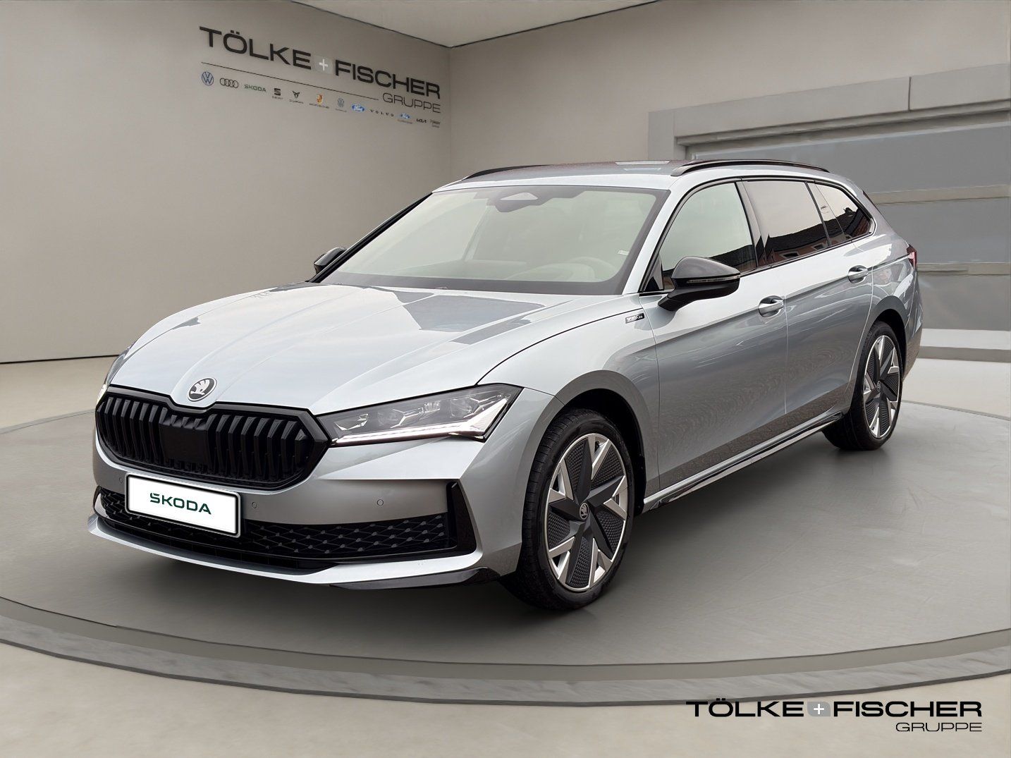 Skoda Superb Combi Sportline Navi DCC ACC AHK eSitz