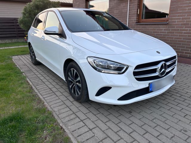 Mercedes-Benz B 200 d DCT -