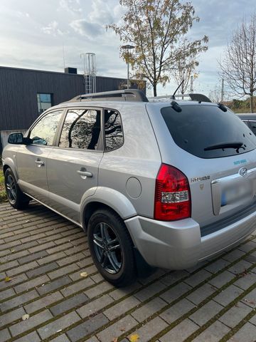 Hyundai Tucson 2,0L Neu TÜV