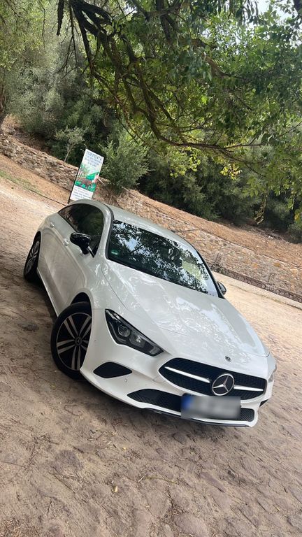 Image of Mercedes-Benz CLA 200