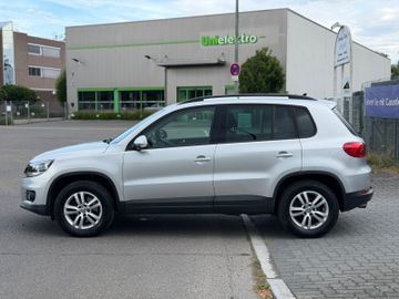 Volkswagen Tiguan - 8