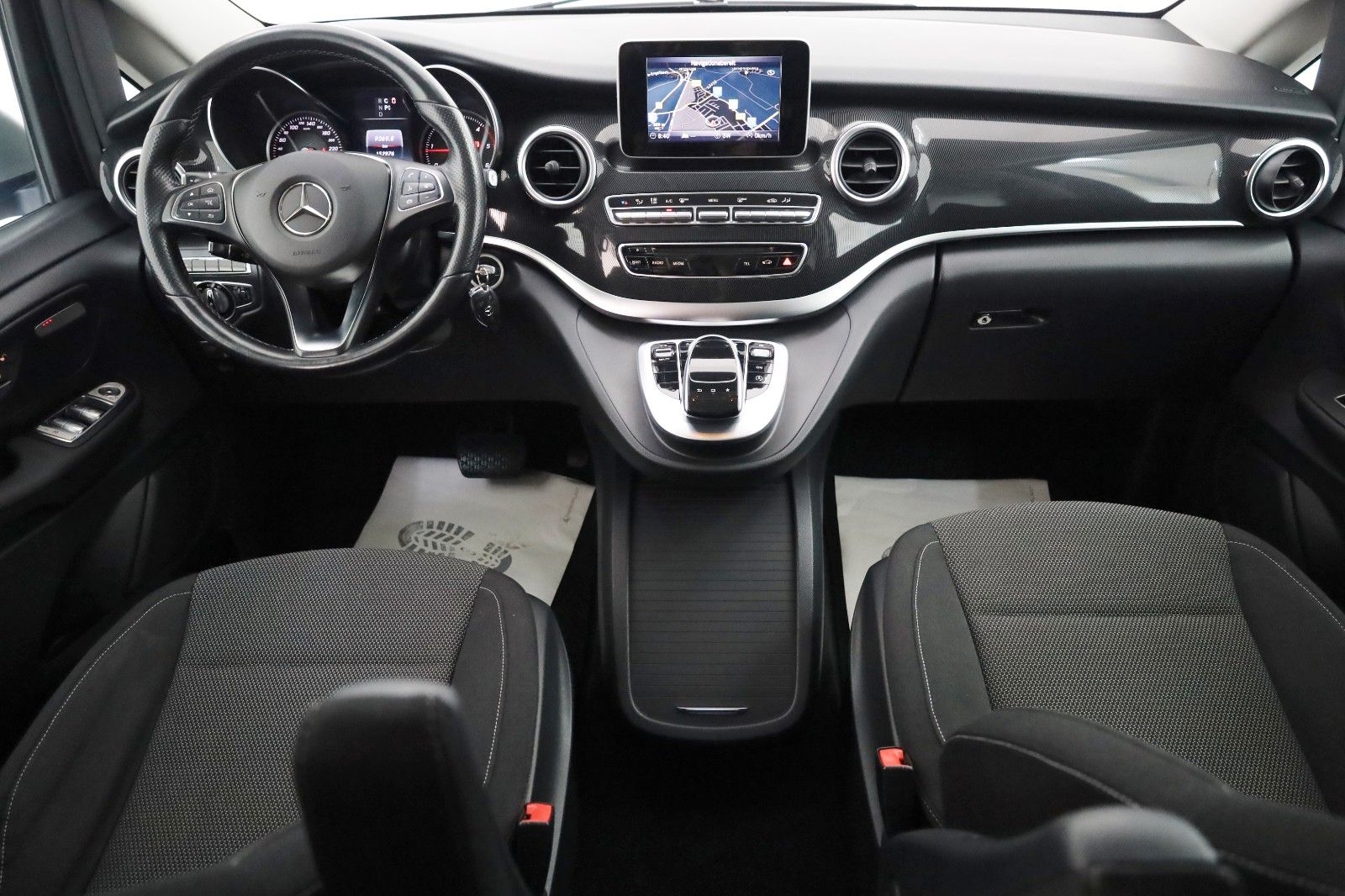 Fahrzeugabbildung Mercedes-Benz V 250d EDITION lang Sport/Park Paket,Navi,SH,AHK