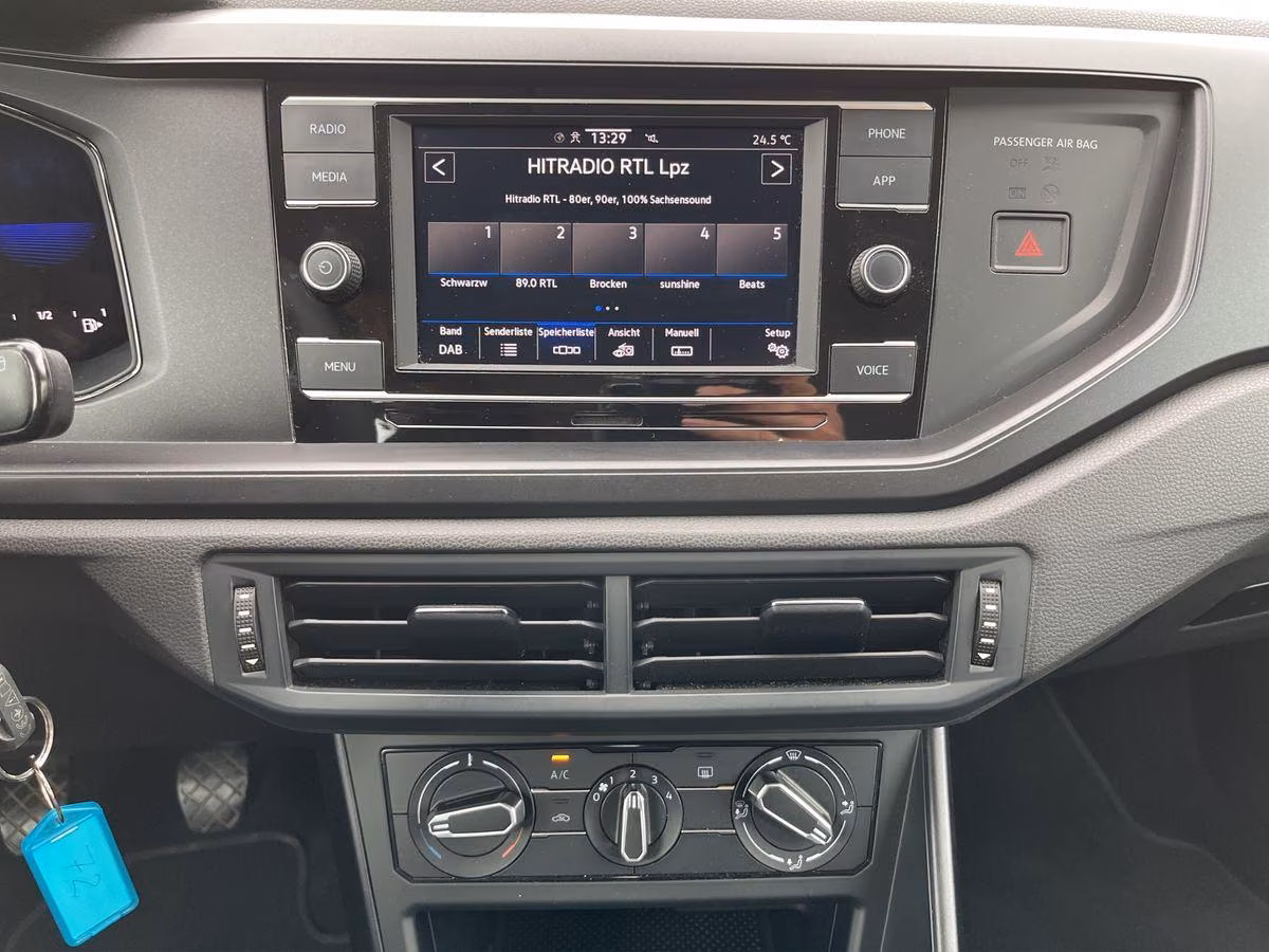 Volkswagen Polo FRESH 1.0MPI DIGITALER TACHO + DAB-RECEIVER, миниатюра 13