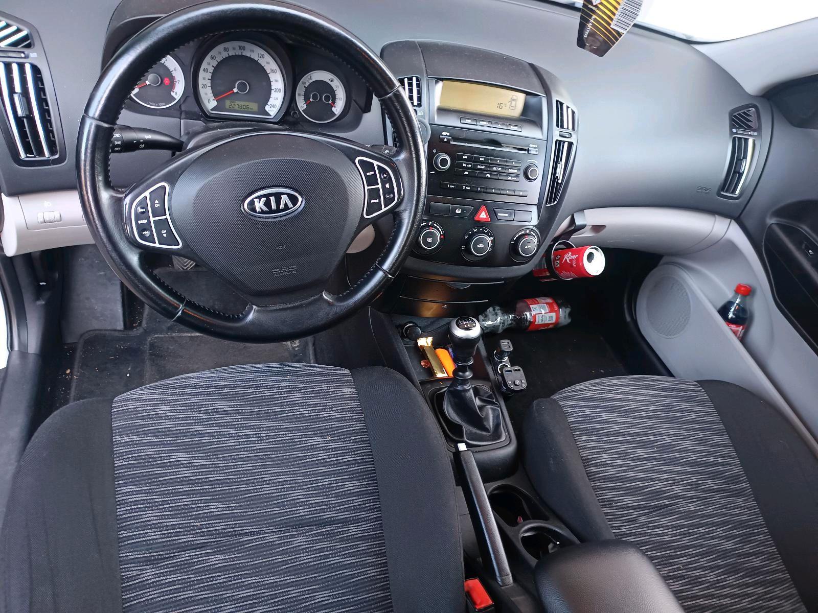 Kia Andere