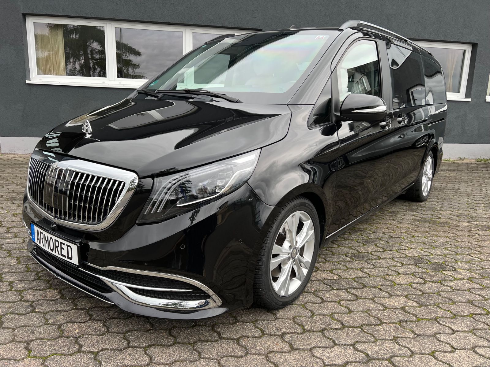MERCEDES-BENZ V 250*VIP*GEPANZERT*ARMORED*B4/VR6*MAYBACH*EUR6*