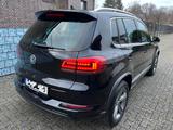 Volkswagen Tiguan 2.0TDI R-LINE PANO AHK DSG 4MOT CityScape - Volkswagen Tiguan: Cityscape
