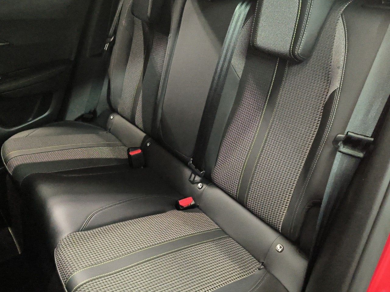 Fahrzeugabbildung Peugeot 2008 e- Allure GTline Navi Kamera