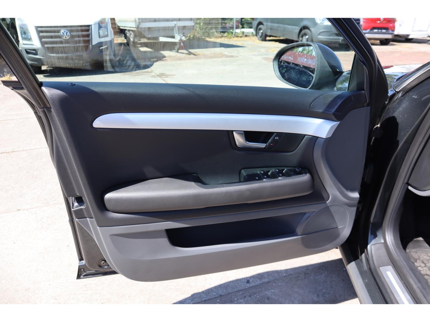 Seat Exeo 2012 — photo 14