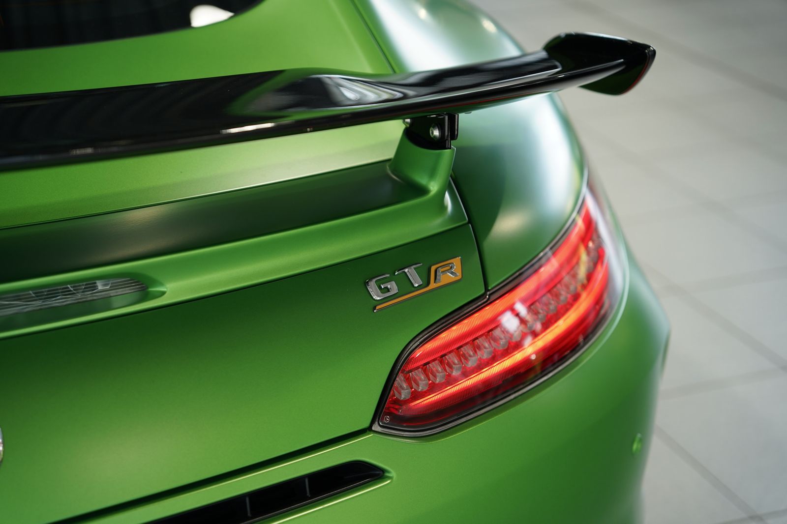 Mercedes Benz Amg Gt R