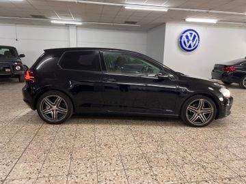 Volkswagen Golf - 4